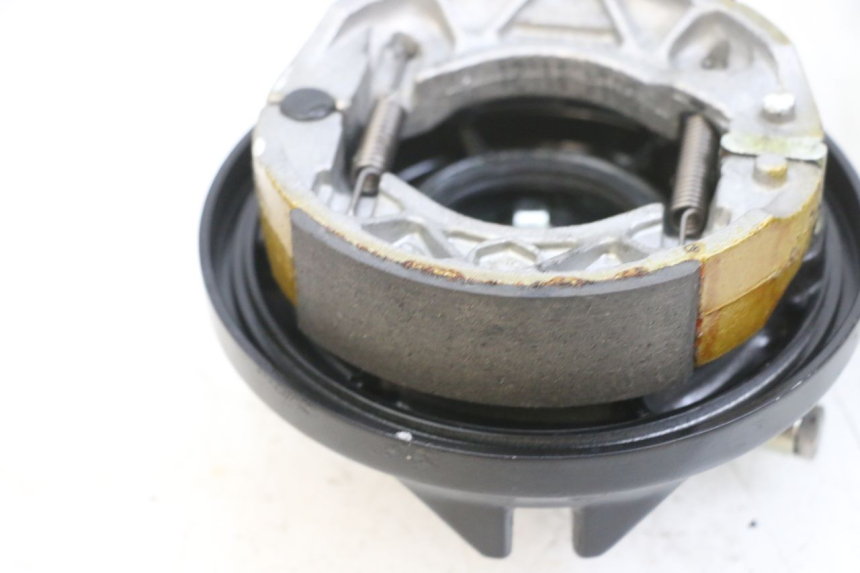 photo de TAMBOR DELANTERO YAMAHA BW'S EASY 50 (2013 - 2016) - Primer plano técnico