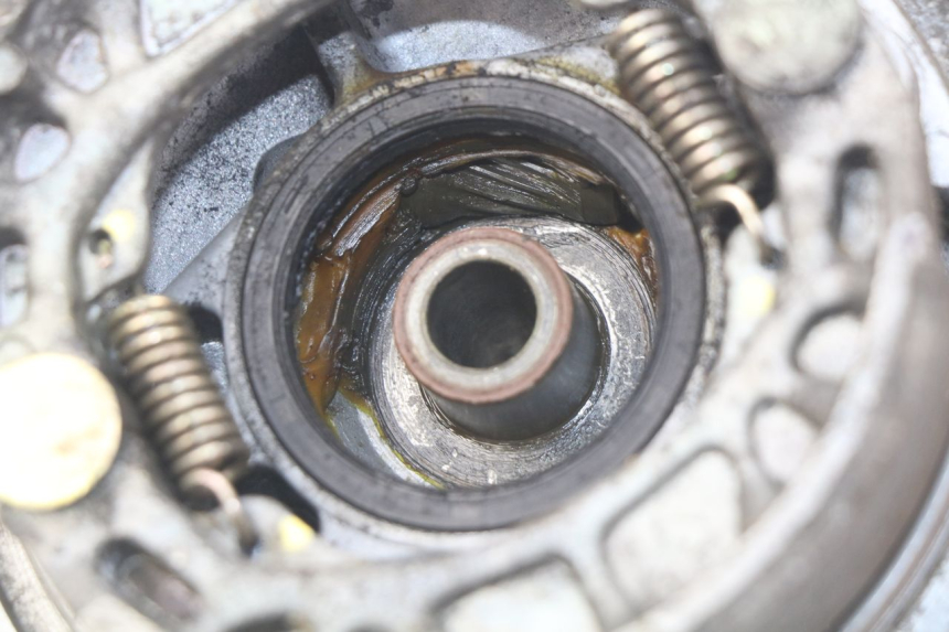 photo de TAMBOR DELANTERO PEUGEOT LUDIX 50 (2005 - 2007) - Otra perspectiva