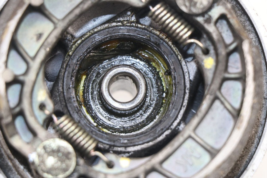 photo de FRENO TAMBOR DELANTERO PEUGEOT LUDIX ONE 50 (2004 - 2006) - Vista general del producto