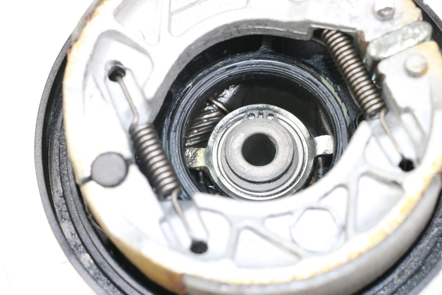 photo de FRENO TAMBOR DELANTERO MBK OVETTO ONE 2T 50 (2013 - 2017) - Zoom estado de uso