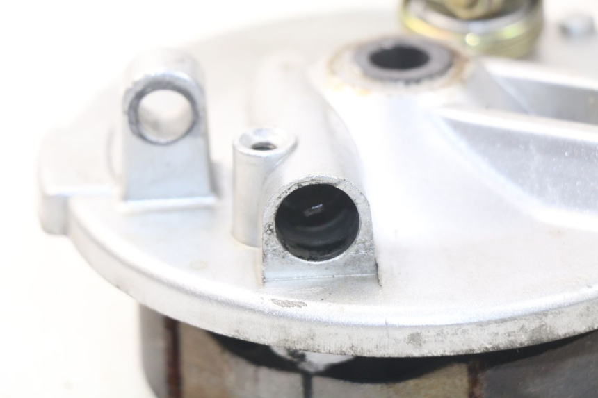 photo de FRENO TAMBOR DELANTERO VASTRO R-ONE 4T 50 (2014 - 2022) - Zoom estado de uso