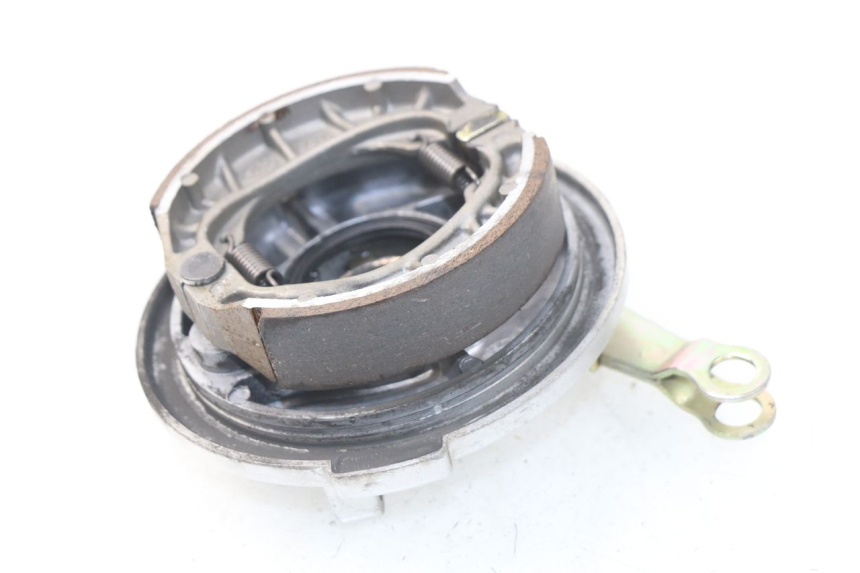 photo de FRENO TAMBOR DELANTERO VASTRO R-ONE 4T 50 (2014 - 2022) - Detalles de los puntos de fijación