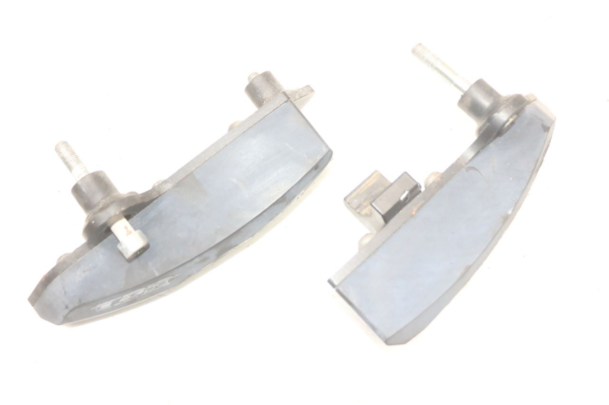 photo de PROTECTORES MOTORE SUZUKI GSR 750 (2011 - 2017) - Otra perspectiva