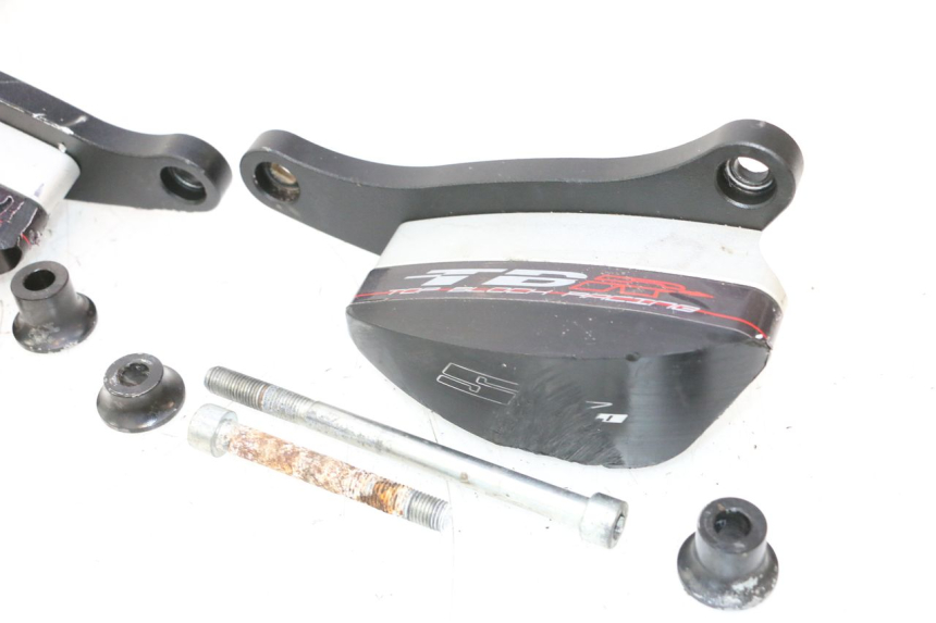 photo de PROTECTORES MOTORE SUZUKI SV S 650 (2003 - 2009) - Otra vista del artículo