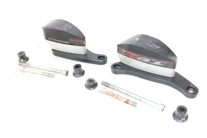 photo de PROTECTORES MOTORE SUZUKI SV S 650 (2003 - 2009) - Primer plano técnico