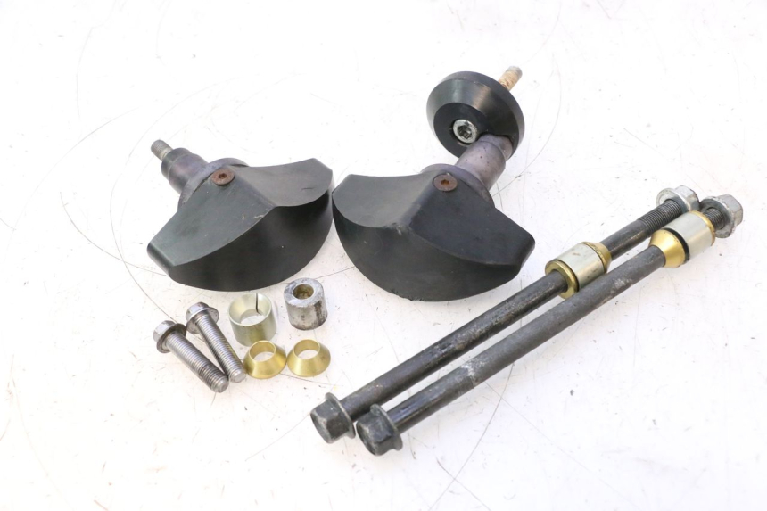 photo de PROTECTORES MOTORE YAMAHA YZF R6 600 (2008 - 2009) - Primer plano de alta resolución