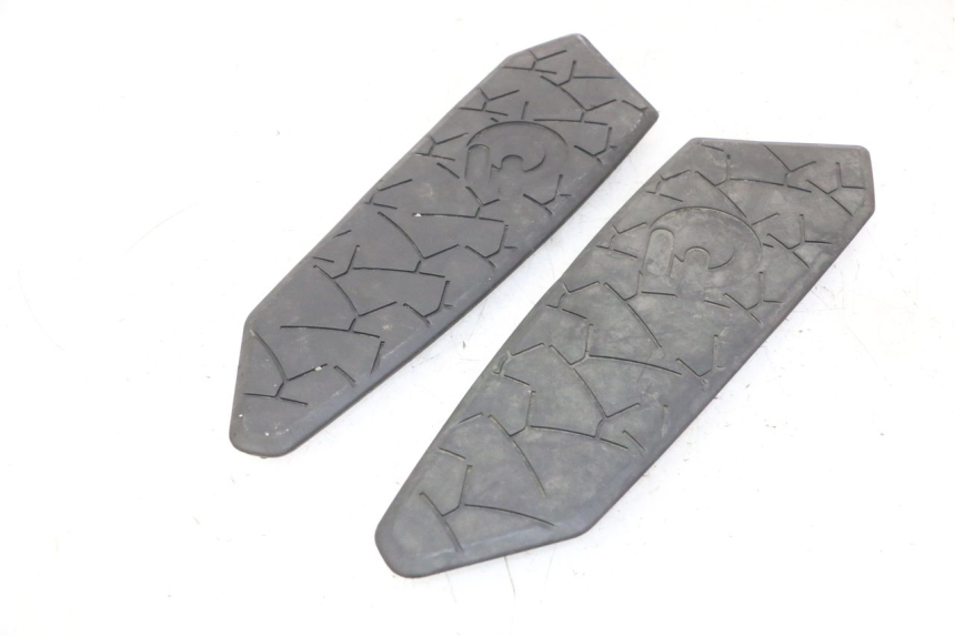 photo de TAPA REPOSAPIES GOMMA QUADRO 4 4D 350 (2015 - 2018) - Vista principal