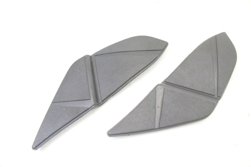 photo de ALFOMBRA DE PASO APRILIA ATLANTIC 125 (2003 - 2009) - Detalle de la pieza