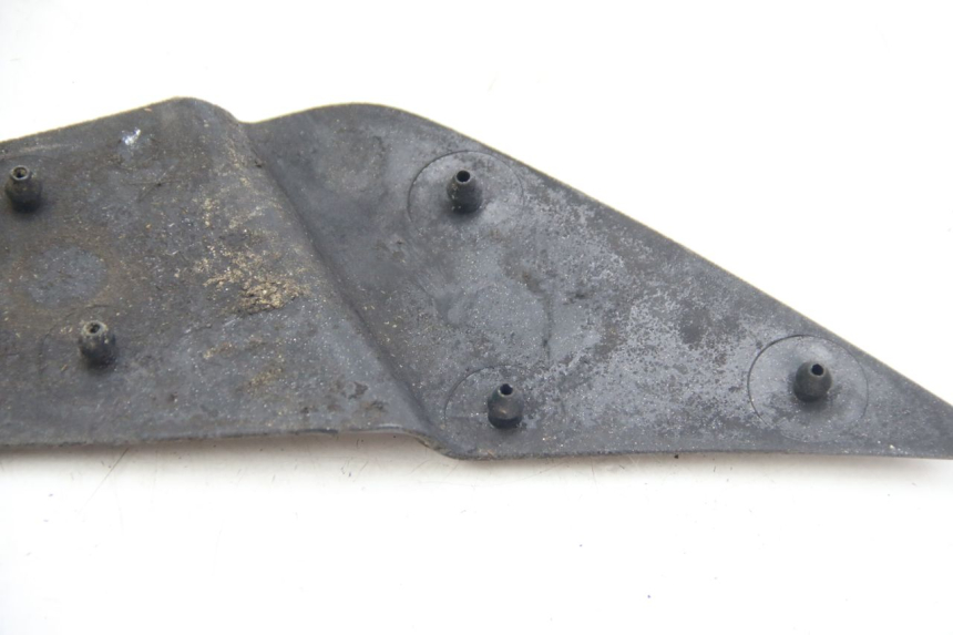 photo de ALFOMBRA PARA PISOS APRILIA ATLANTIC 500 (2002 - 2003) - Primer plano técnico