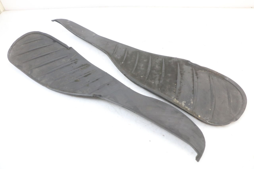 photo de TAPA REPOSAPIES GOMMA BMW C1 125 (2000 - 2003) - Vista principal