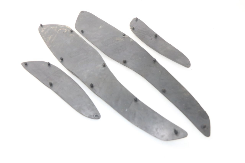 photo de TAPA REPOSAPIES GOMMA ERIDER CARGO 1 (2009 - 2018) - Vista general del producto