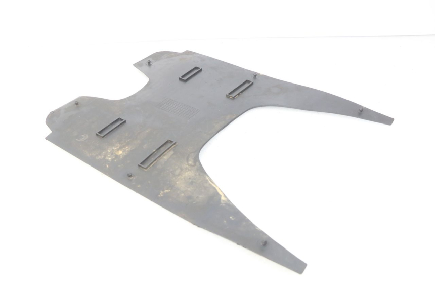 photo de ALFOMBRA DE PASO SUZUKI CP 80 (1985 - 1996) - Detalle de la pieza