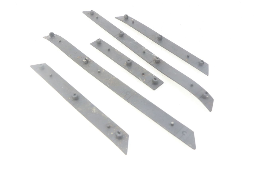 photo de ALFOMBRA DE PASO PEUGEOT DJANGO 2T 50 (2014 - 2019) - Detalle de la pieza