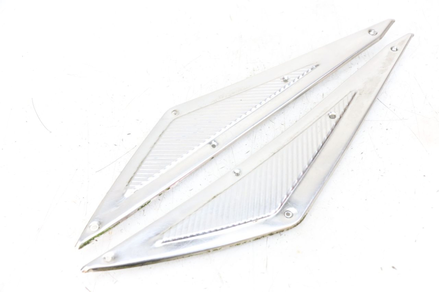 photo de TAPA REPOSAPIES GOMMA WAYSCRAL E-START 1 (2018 - 2022) - Zoom estado de uso