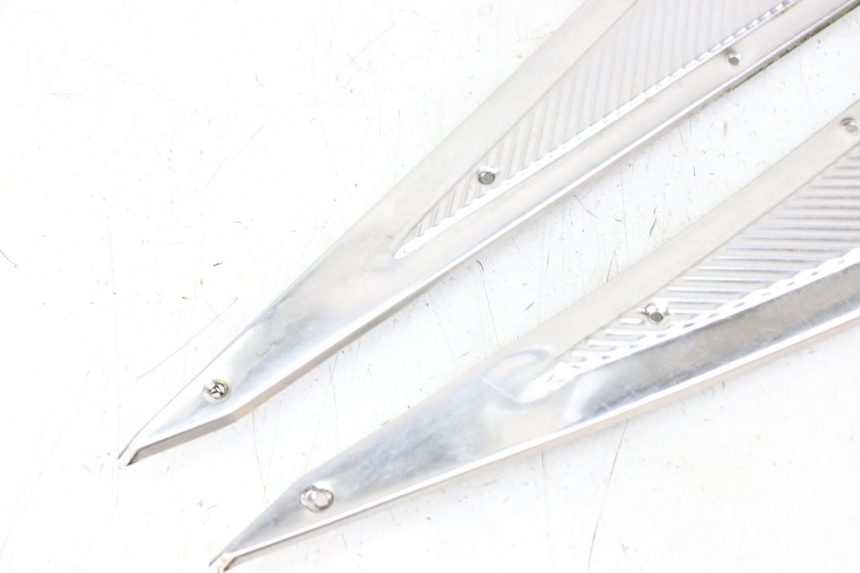 photo de TAPA REPOSAPIES GOMMA WAYSCRAL E-START 1 (2018 - 2022) - Otra perspectiva