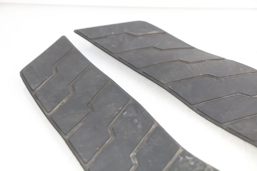 photo de ALFOMBRA DE PASO HONDA FES PANTHEON 2T 125 (1998 - 2002) - Vista general del producto