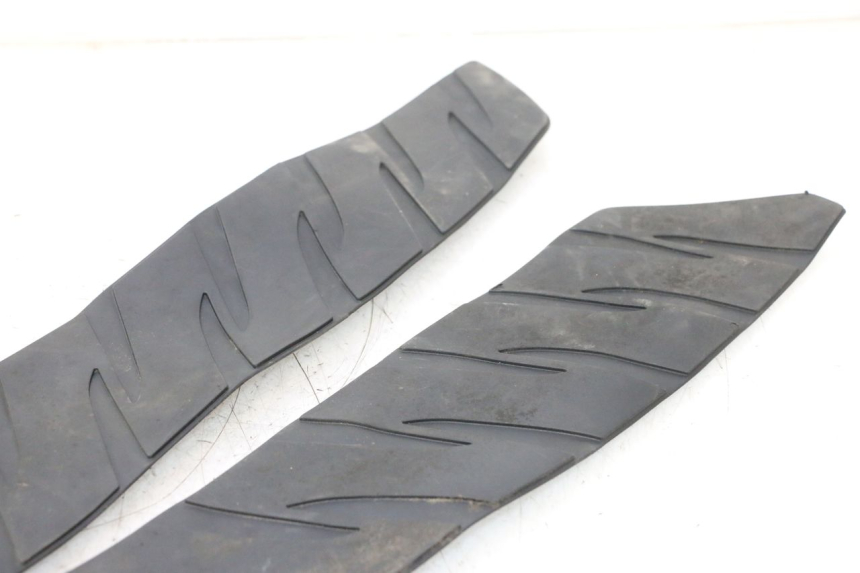photo de TAPA REPOSAPIES GOMMA HONDA FJS SILVER WING SILVERWING 400 (2005 - 2008) - Vista general del producto