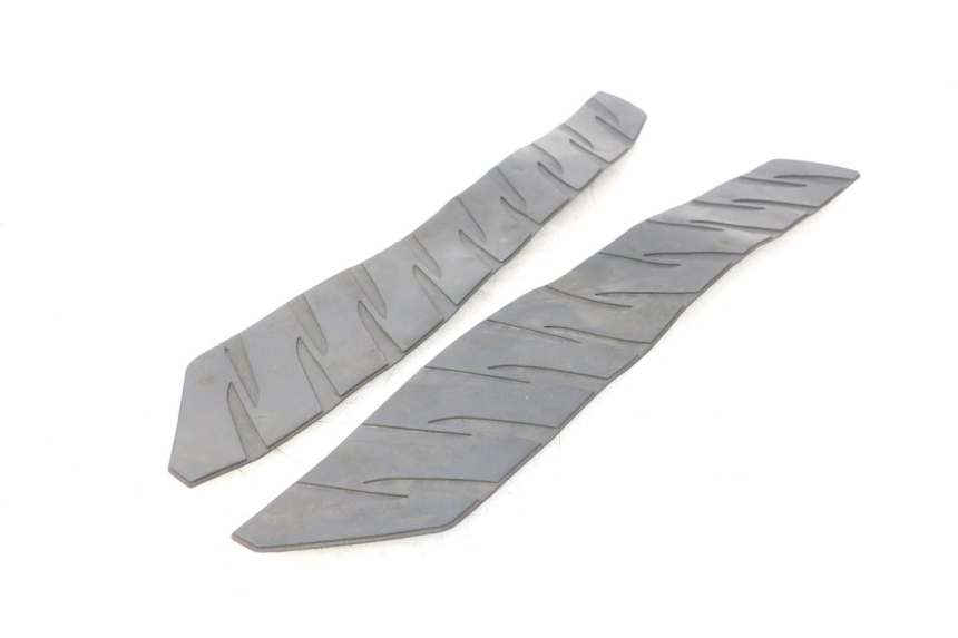 photo de TAPA REPOSAPIES GOMMA HONDA FJS SILVER WING SILVERWING 400 (2005 - 2008) - Vista general del producto