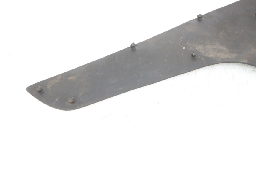 photo de TAPA REPOSAPIES GOMMA KYMCO GRAND DINK 125 (2002 - 2007) - Recambio usado revisado