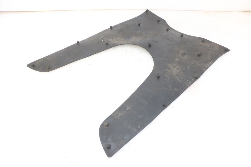 photo de TAPA REPOSAPIES GOMMA KYMCO GRAND DINK 125 (2002 - 2007) - Marcados y referencias originales