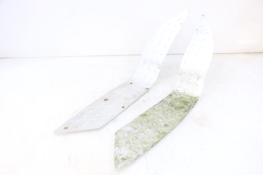 photo de TAPA REPOSAPIES GOMMA JM MOTORS GTS 125 (2015 - 2019) - Vista principal