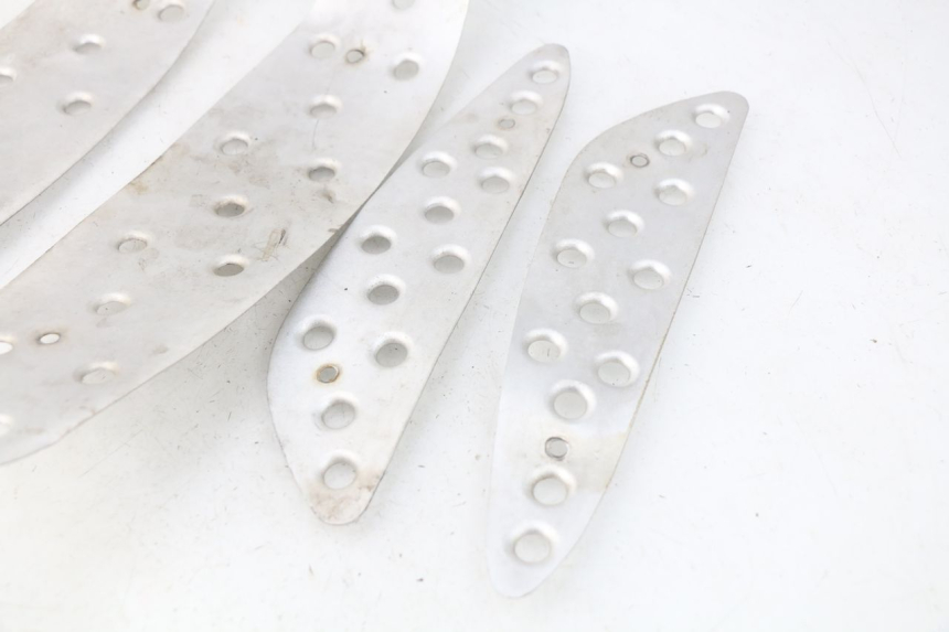 photo de TAPA REPOSAPIES GOMMA JONWAY GTX 2T 50 (2014 - 2020) - Otra perspectiva