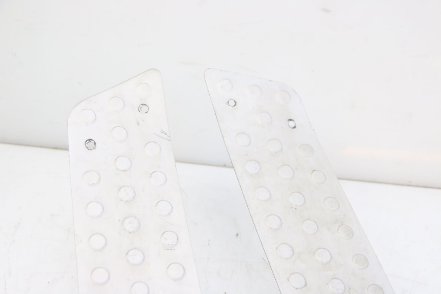 photo de ALFOMBRA DE PASO REVATTO IMPERATOR 125 (2007 - 2015) - Primer plano técnico