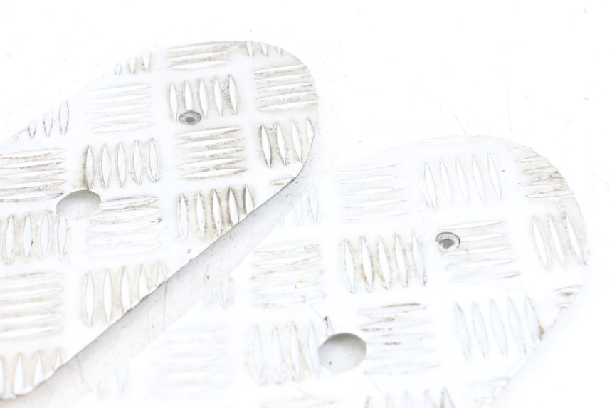 photo de TAPA REPOSAPIES GOMMA PEUGEOT KISBEE 2T 50 (2018 - 2022) - Vista general del producto