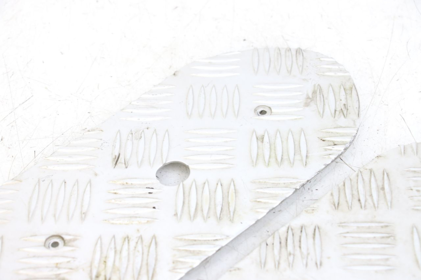 photo de ALFOMBRA PARA PISOS PEUGEOT KISBEE 4T 50 (2018 - 2022) - Otra perspectiva