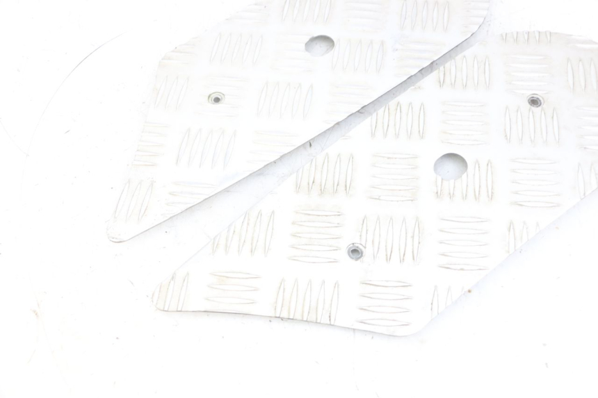 photo de ALFOMBRA PARA PISOS PEUGEOT KISBEE 4T 50 (2018 - 2022) - Primer plano técnico