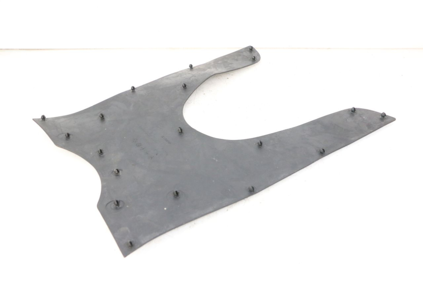 photo de TAPA REPOSAPIES GOMMA KYMCO GRAND DINK 125 (2008 - 2014) - Zoom estado de uso