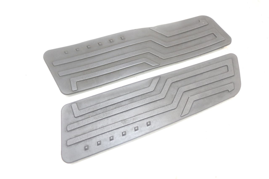 photo de ALFOMBRA DE PASO KYMCO X-TOWN XTOWN 125 (2016 - 2021) - Detalle de la pieza