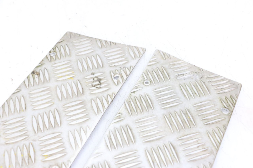 photo de TAPA REPOSAPIES GOMMA LIGIER PULSE 3 1 (2014 - 2020) - Otra perspectiva