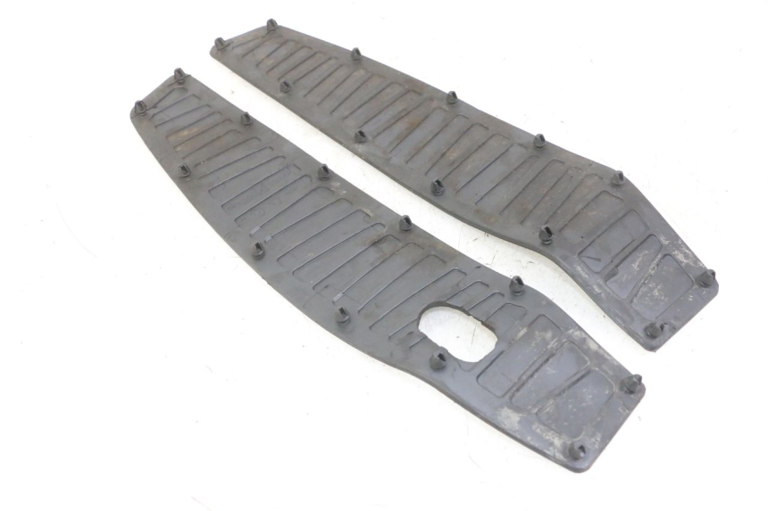 photo de TAPA REPOSAPIES GOMMA PIAGGIO MP3 LT 300 (2010 - 2016) - Detalle de la pieza