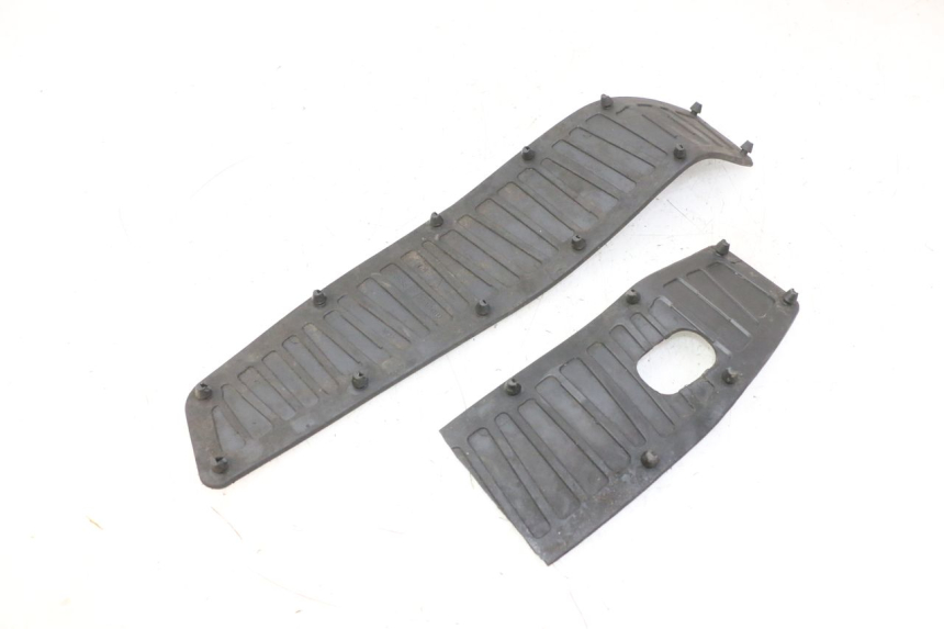 photo de ALFOMBRA DE PASO PIAGGIO MP3 RL 250 (2006 - 2010) - Detalle de la pieza