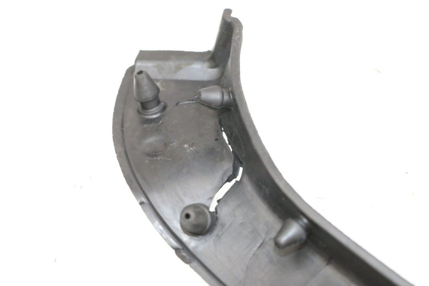 photo de TAPA REPOSAPIES GOMMA YAMAHA NEO'S CORE 1 (2022 - 2026) - Perfil de la pieza de repuesto