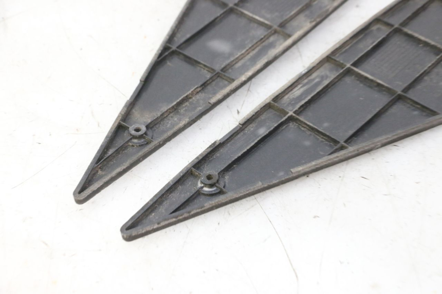 photo de ALFOMBRA DE PASO PIAGGIO NEW TYPHOON 50 (2010 - 2017) - Zoom estado de uso