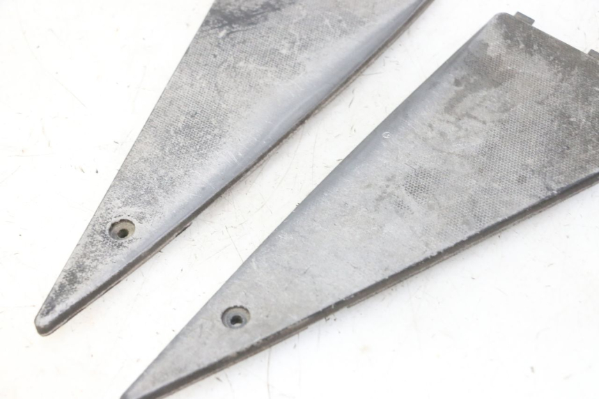 photo de ALFOMBRA DE PASO PIAGGIO NEW TYPHOON 50 (2010 - 2017) - Vista general del producto