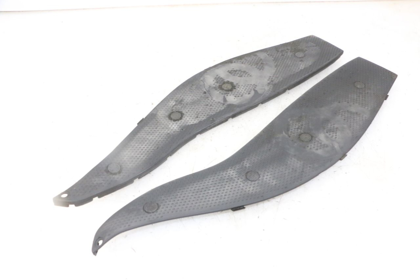 photo de ALFOMBRA DE PASO GILERA NEXUS 125 (2009 - 2013) - Zoom estado de uso