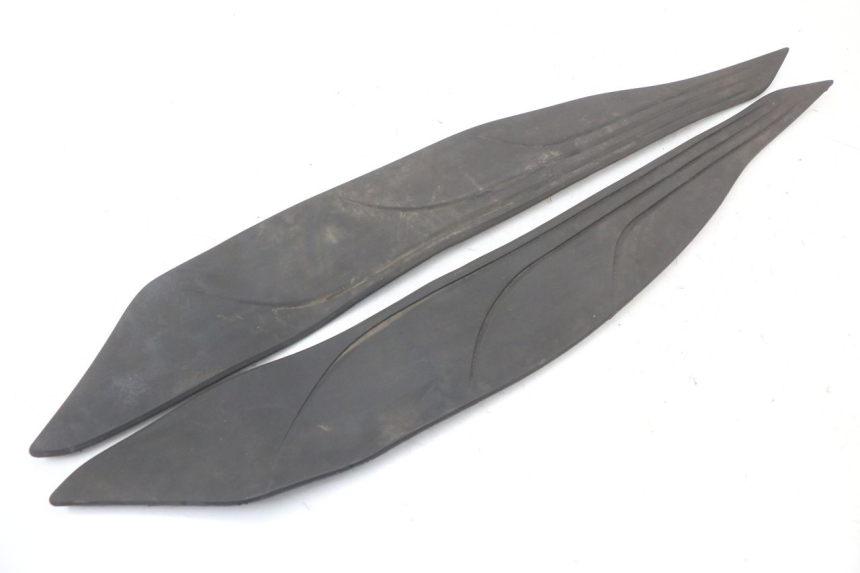 photo de TAPA REPOSAPIES GOMMA HONDA PCX (JF28) 125 (2009 - 2011) - Vista principal