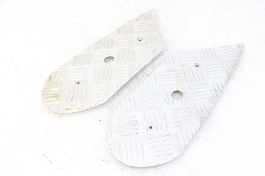 photo de ALFOMBRA PARA PISOS PEUGEOT KISBEE 4T 50 (2018 - 2022) - Zoom estado de uso