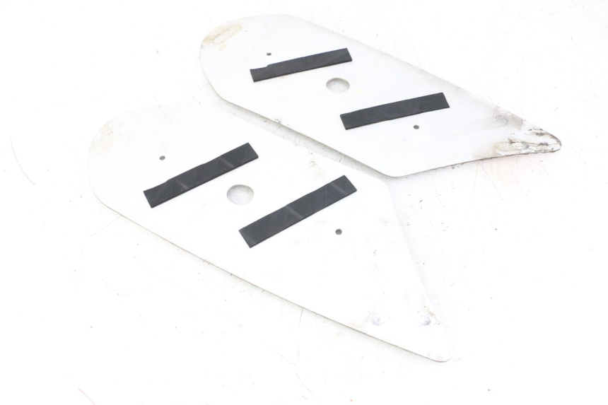 photo de ALFOMBRA PARA PISOS PEUGEOT KISBEE 4T 50 (2018 - 2022) - Detalle de la pieza