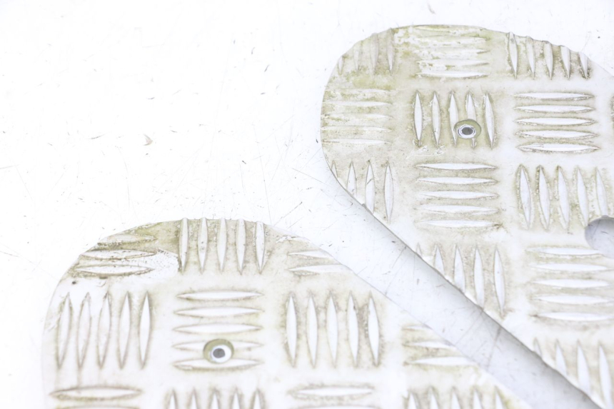 photo de ALFOMBRA PARA PISOS PEUGEOT KISBEE 4T 50 (2018 - 2022) - Otra perspectiva