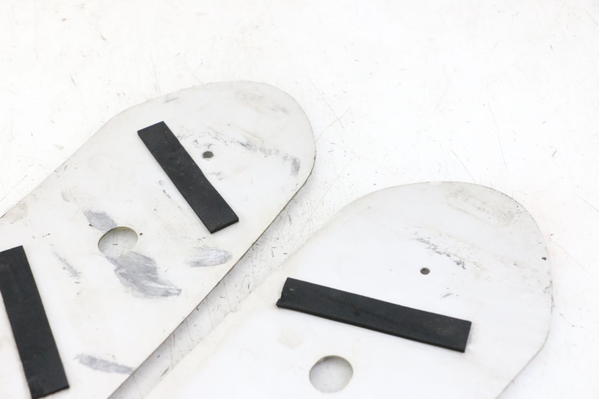 photo de ALFOMBRA PARA PISOS PEUGEOT KISBEE 4T 50 (2018 - 2022) - Zoom estado de uso