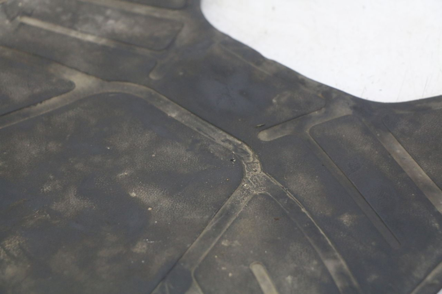 photo de ALFOMBRA DE PASO TNT MOTOR ROMA 10' 2T 50 (2011 - 2018) - Zoom estado de uso