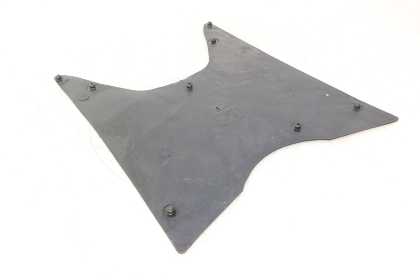 photo de TAPA REPOSAPIES GOMMA TNT MOTOR ROMA 12' 2T 50 (2007 - 2018) - Zoom estado de uso