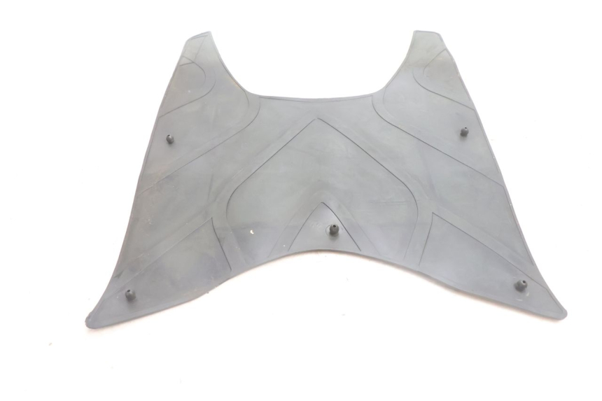 photo de TAPA REPOSAPIES GOMMA JM MOTORS SANTANA EVO 50 (2024 - 2026) - Zoom estado de uso