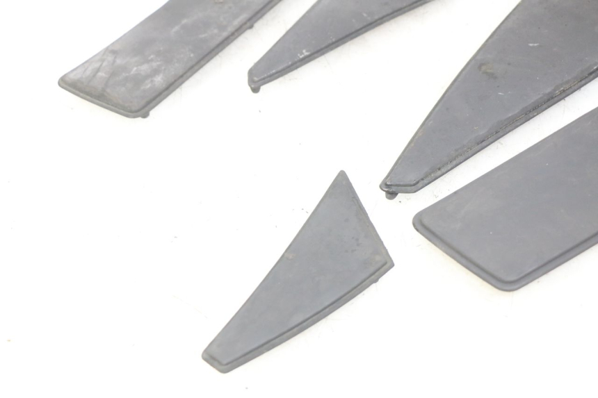 photo de ALFOMBRA PARA PISOS PEUGEOT SATELIS 125 (2006 - 2009) - Vista general del producto