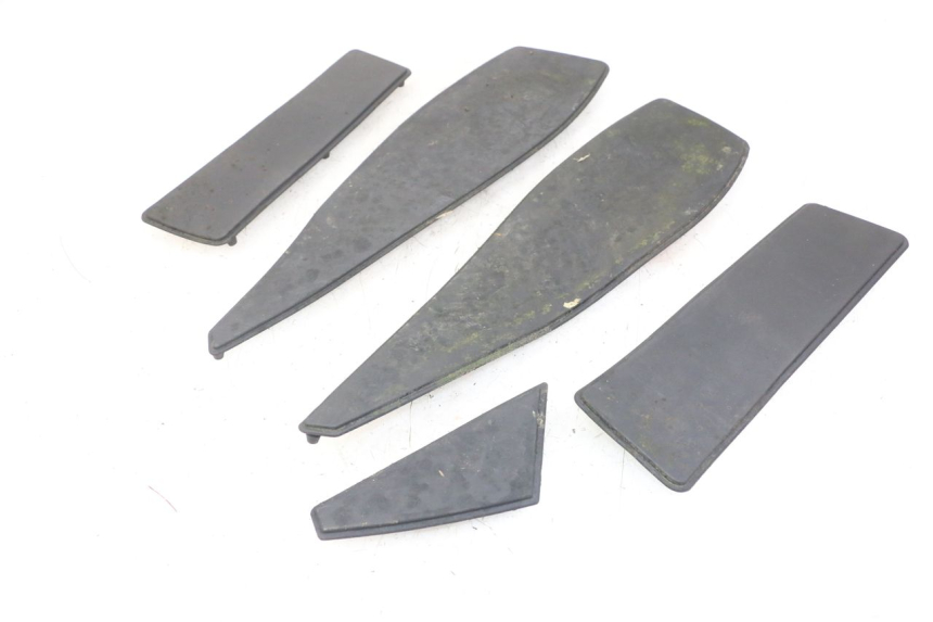 photo de ALFOMBRA PARA PISOS PEUGEOT SATELIS 125 (2006 - 2009) - Vista principal