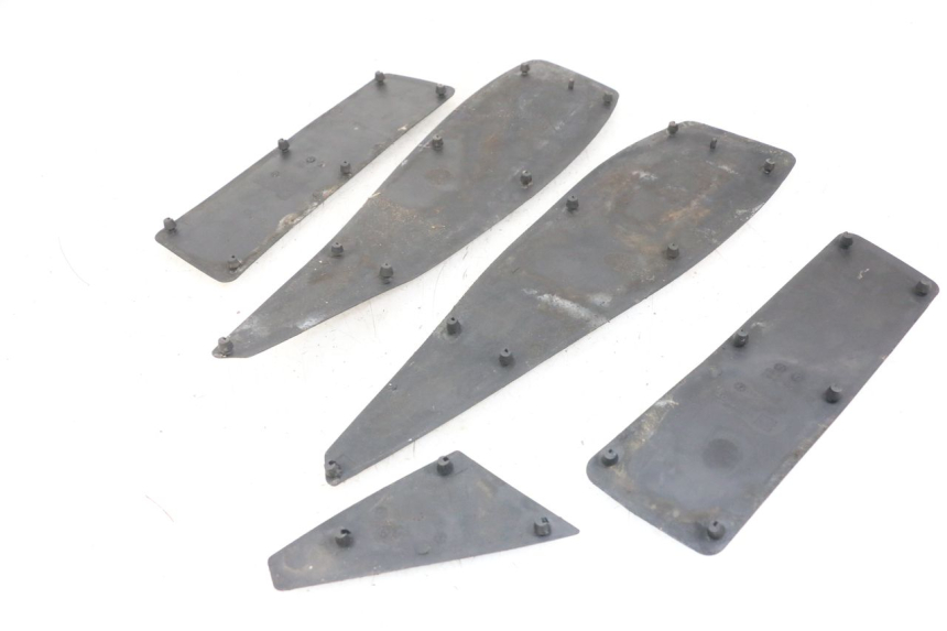 photo de ALFOMBRA PARA PISOS PEUGEOT SATELIS 125 (2006 - 2009) - Zoom estado de uso